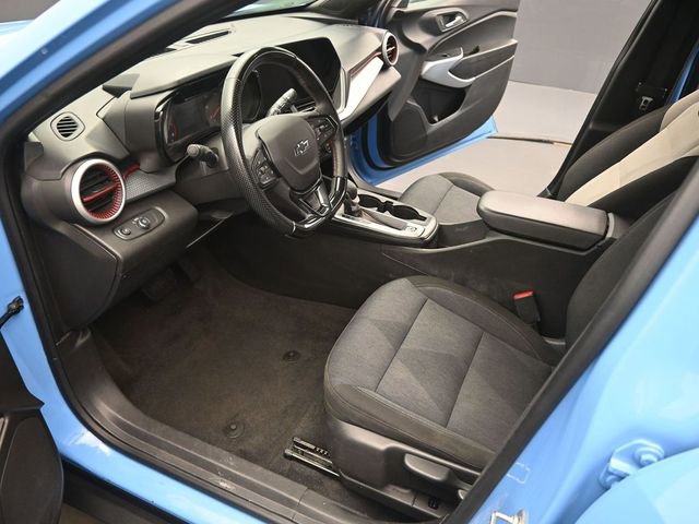 Certified 2024 Chevrolet Trax RS w/ Driver Confidence Package image 9