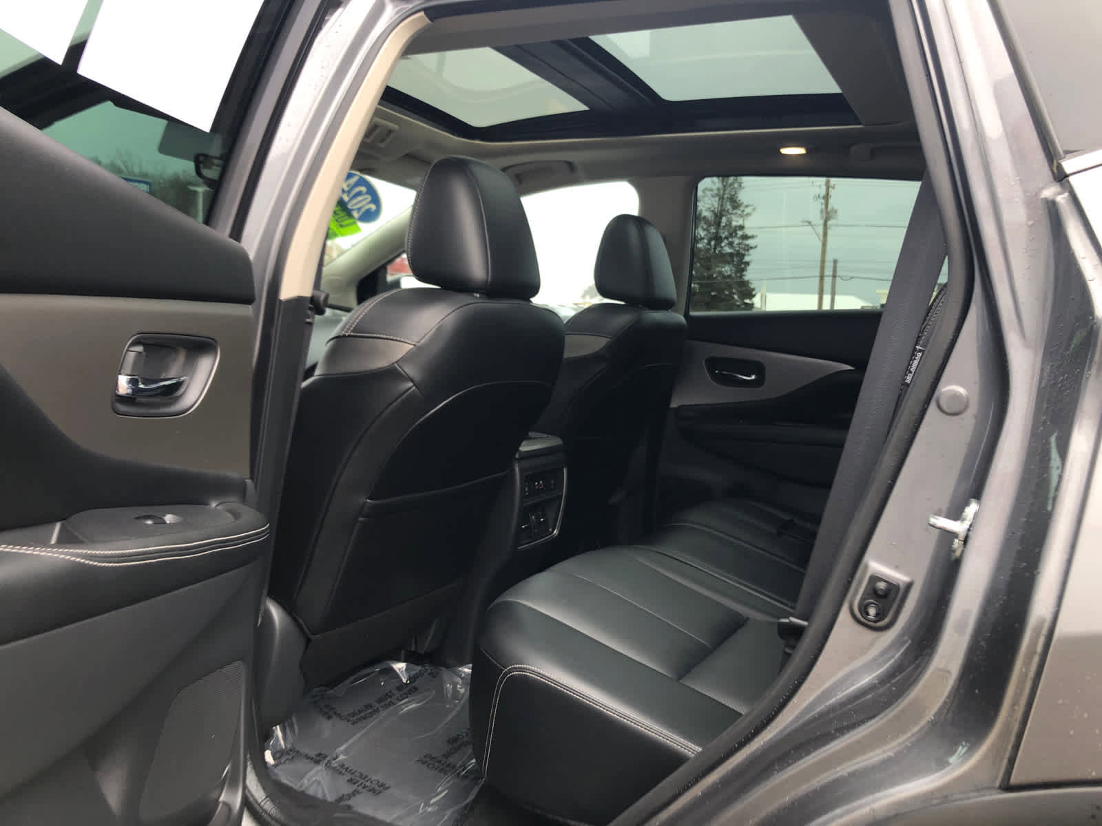 Used 2024 Nissan Murano SL image 32