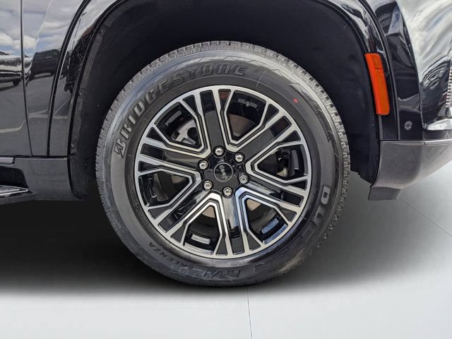 New 2026 Jeep Grand Wagoneer 2WD w/ 8-Passenger Seating Package image 11