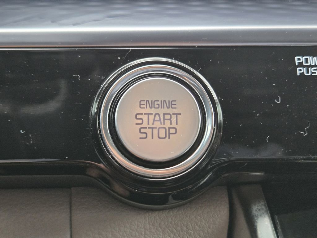 Used 2024 Kia Carnival SX Prestige image 23