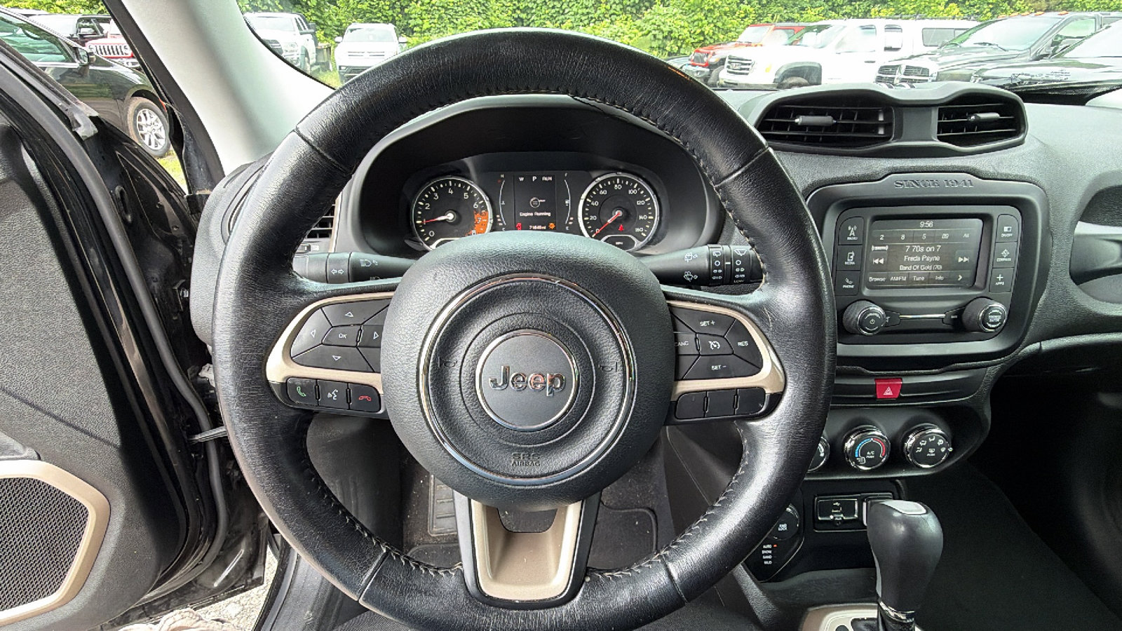 Used 2017 Jeep Renegade Latitude AWD/4WD image 26