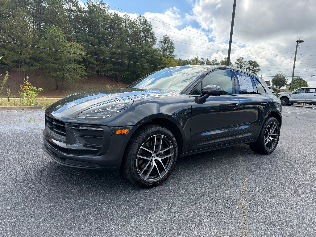 Used 2025 Porsche Macan Turbo AWD/4WD image 1