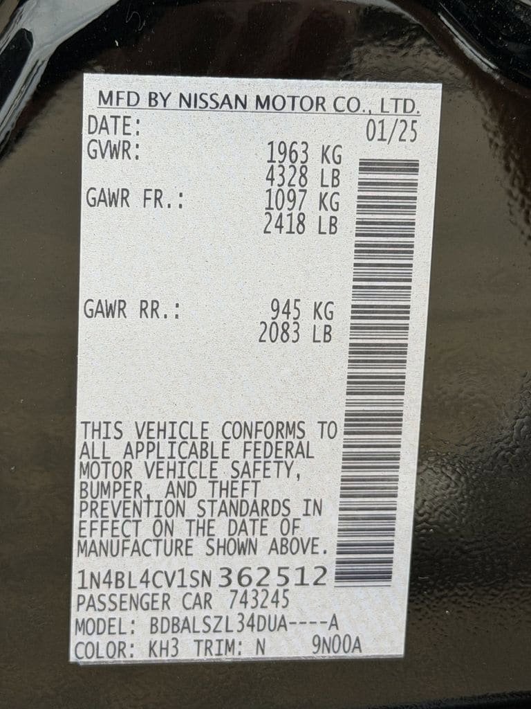 Used 2025 Nissan Altima 2.5 SR FWD image 32