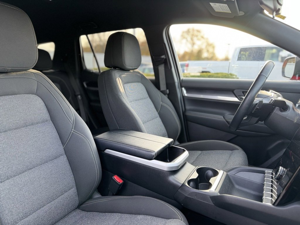 Used 2025 GMC Terrain Elevation image 12