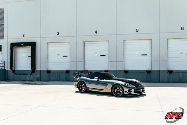 Used 2010 Dodge Viper ACR RWD image 19