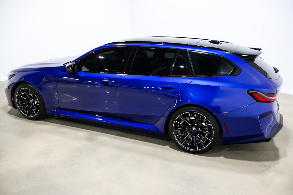 Used 2025 BMW M5 Touring image 22