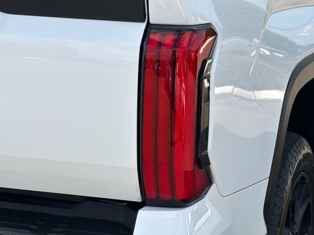 Used 2025 Toyota Tundra SR5 w/ SR5 Premium Package AWD/4WD image 28