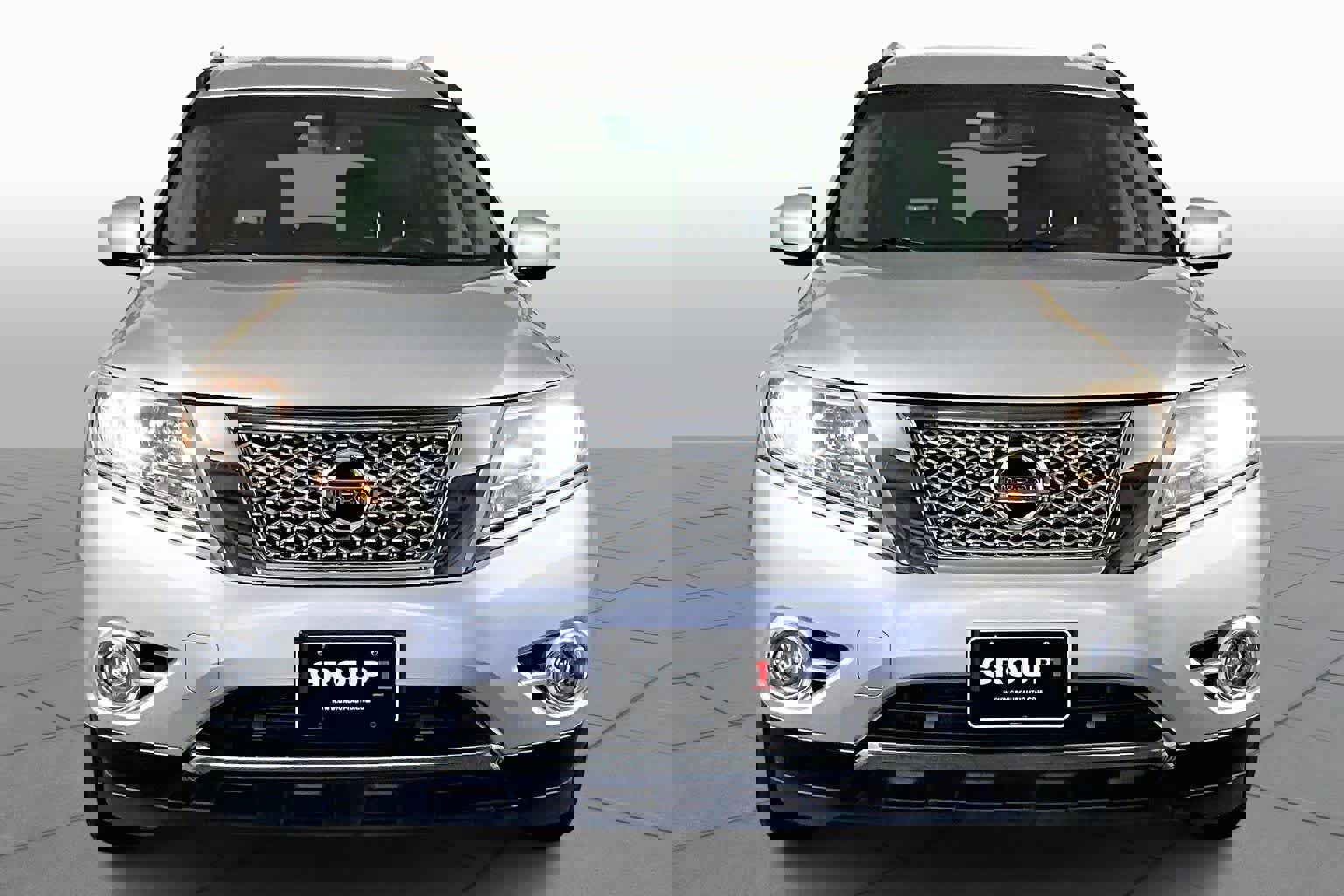 Used 2015 Nissan Pathfinder SL w/ Trailer Tow Package image 3