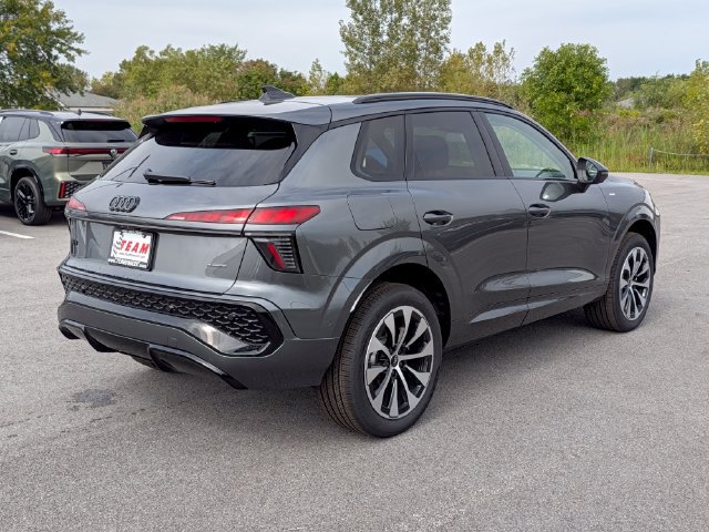 New 2026 Audi Q3 quattro 2.0T AWD/4WD image 5