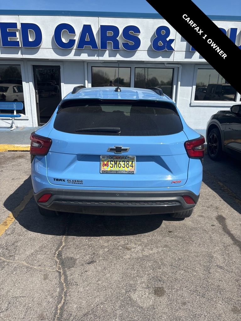 Used 2024 Chevrolet Trax RS w/ Driver Confidence Package image 8