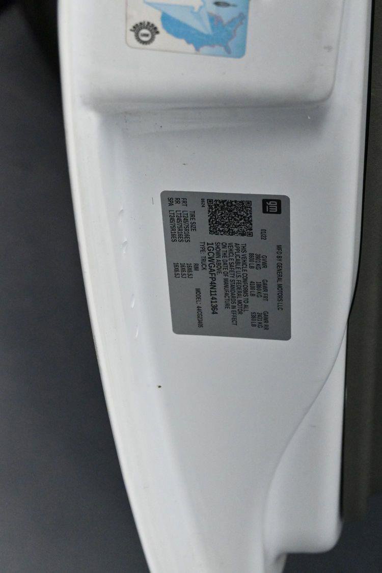 Used 2022 Chevrolet Express 2500 w/ Driver Convenience Package image 28