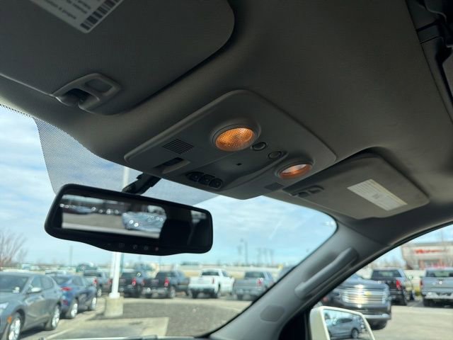 Used 2011 GMC Acadia Denali image 28