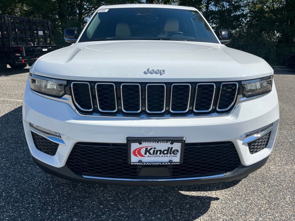 New 2025 Jeep Grand Cherokee Limited image 28