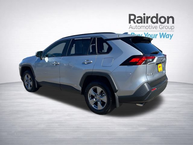 Used 2022 Toyota RAV4 XLE w/ Convenience Package AWD/4WD image 5