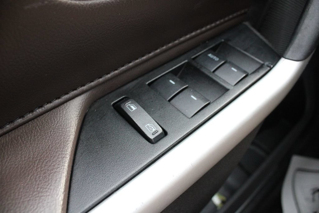 Used 2013 Ford Edge Limited AWD/4WD image 7