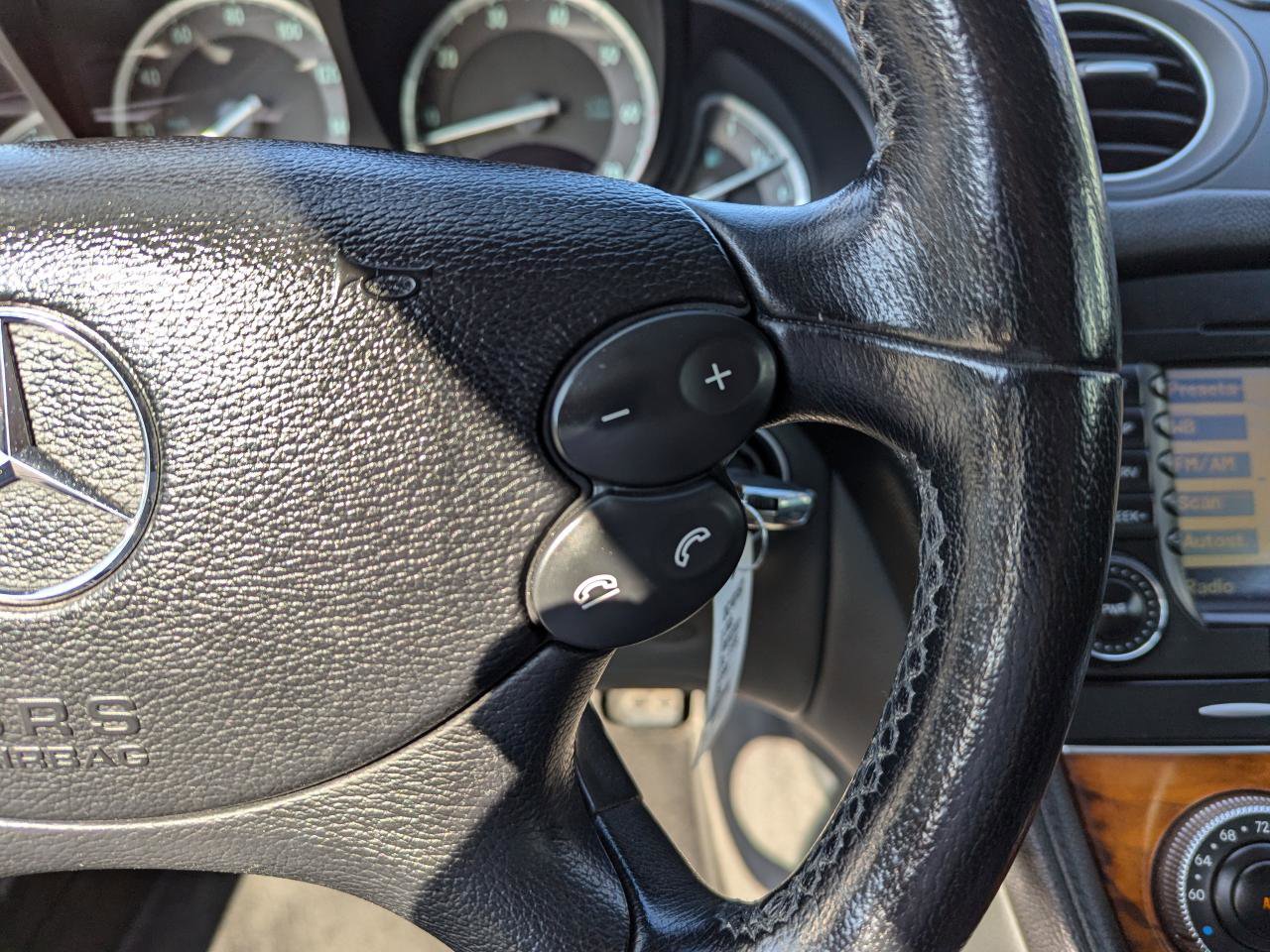 Used 2005 Mercedes-Benz SL 500 image 18