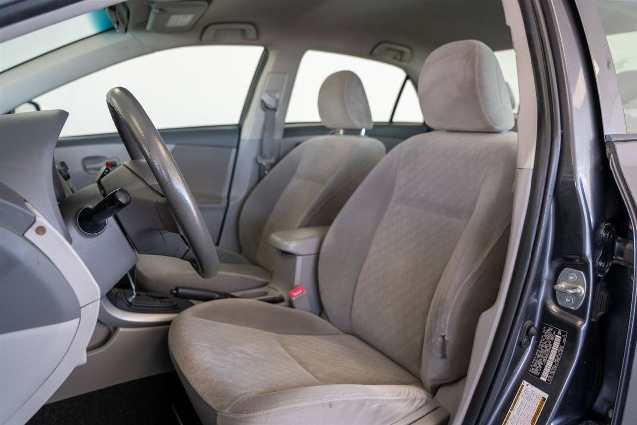 Used 2009 Toyota Corolla w/ All Weather Guard Pkg FWD image 9