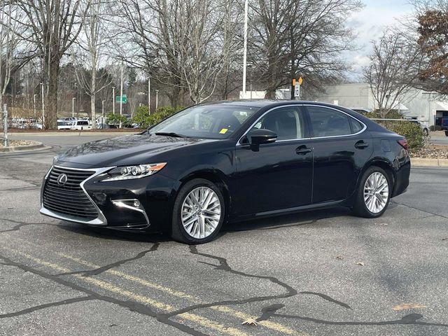 Used 2016 Lexus ES 350 w/ Ultra Luxury Package image 1