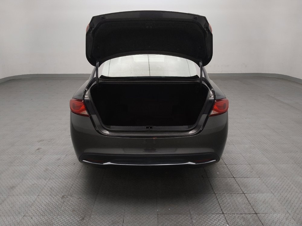 Used 2016 Chrysler 200 Limited FWD image 29