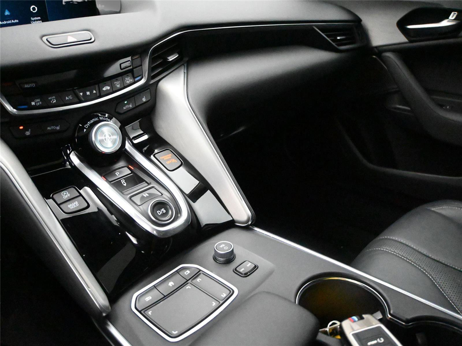 Certified 2022 Acura TLX w/ Technology Package image 4