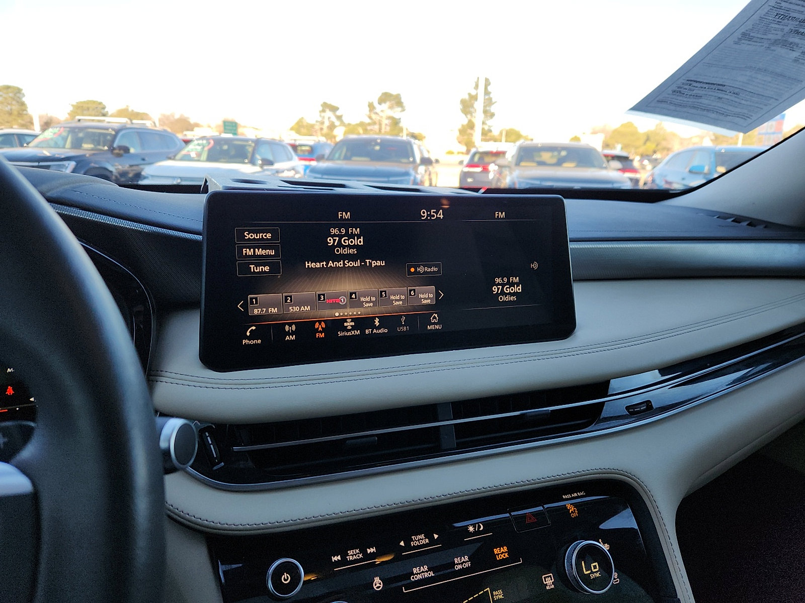 Used 2023 INFINITI QX60 Luxe w/ Cargo Package image 19