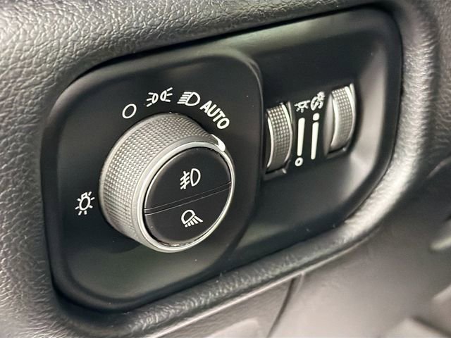 Used 2019 RAM 1500 Sport w/ Level 2 Equipment Group image 10