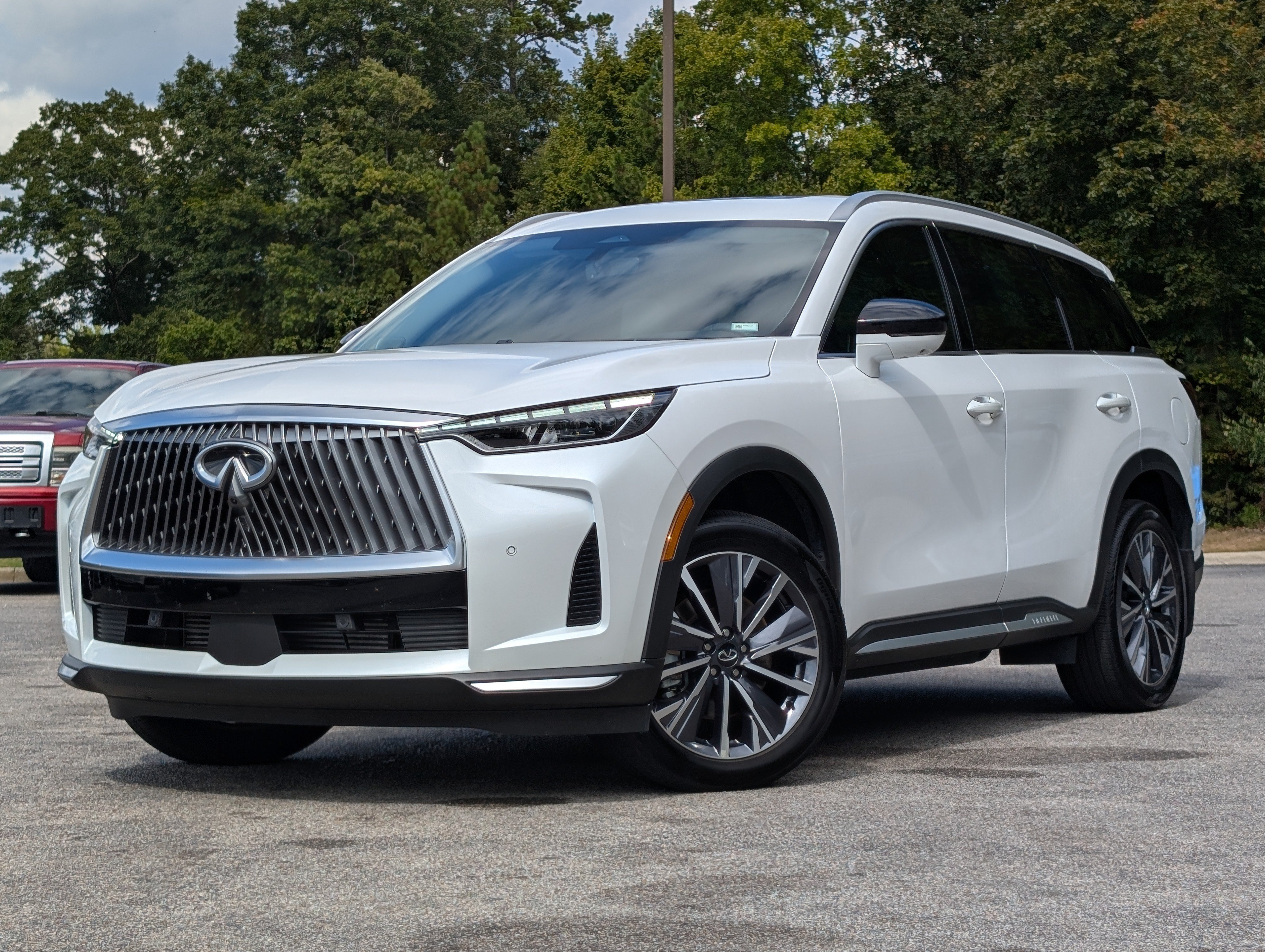 Used 2026 INFINITI QX60 Luxe w/ Cargo Package AWD/4WD image 4
