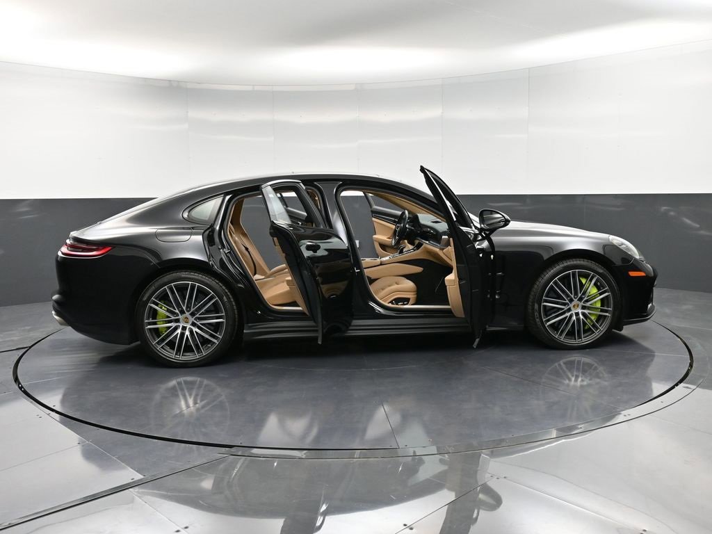 Certified 2018 Porsche Panamera Turbo S image 39
