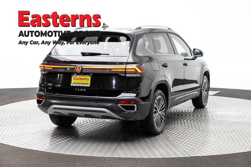 Used 2025 Volkswagen Taos SE FWD image 5