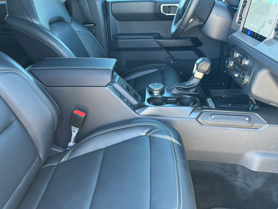 Used 2025 Ford Bronco Outer Banks image 23