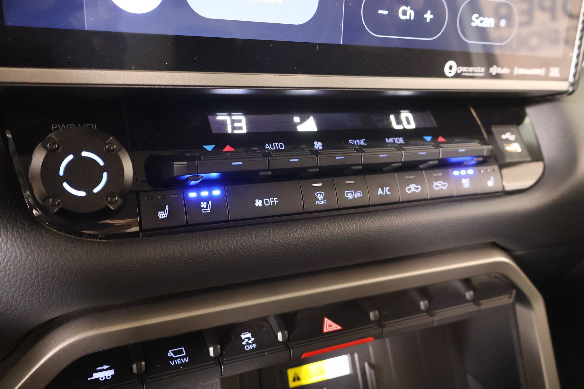Used 2023 Toyota Tundra Limited AWD/4WD image 7
