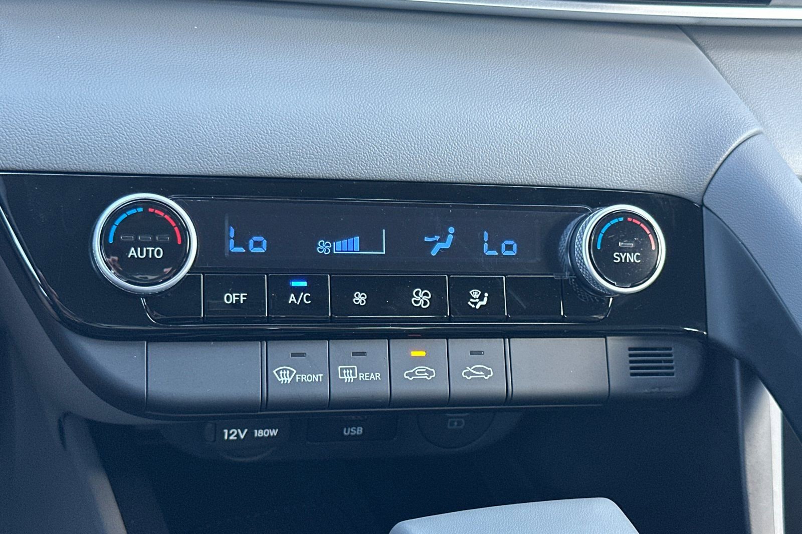 Used 2026 Hyundai Elantra Sport image 22