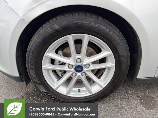 Used 2018 Ford Focus SE image 9