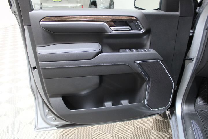 New 2026 GMC Sierra 1500 SLE w/ X31 Off-Road Package image 13