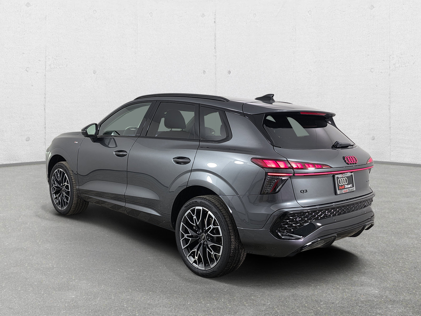 New 2026 Audi Q3 quattro 2.0T AWD/4WD image 4