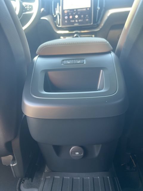 Used 2026 Volvo XC60 B5 Plus w/ Climate Package AWD/4WD image 25