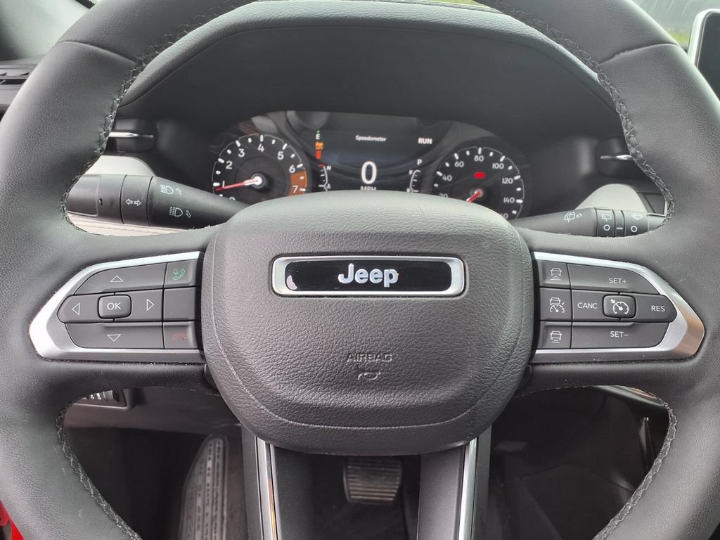 Used 2023 Jeep Compass Limited AWD/4WD image 18