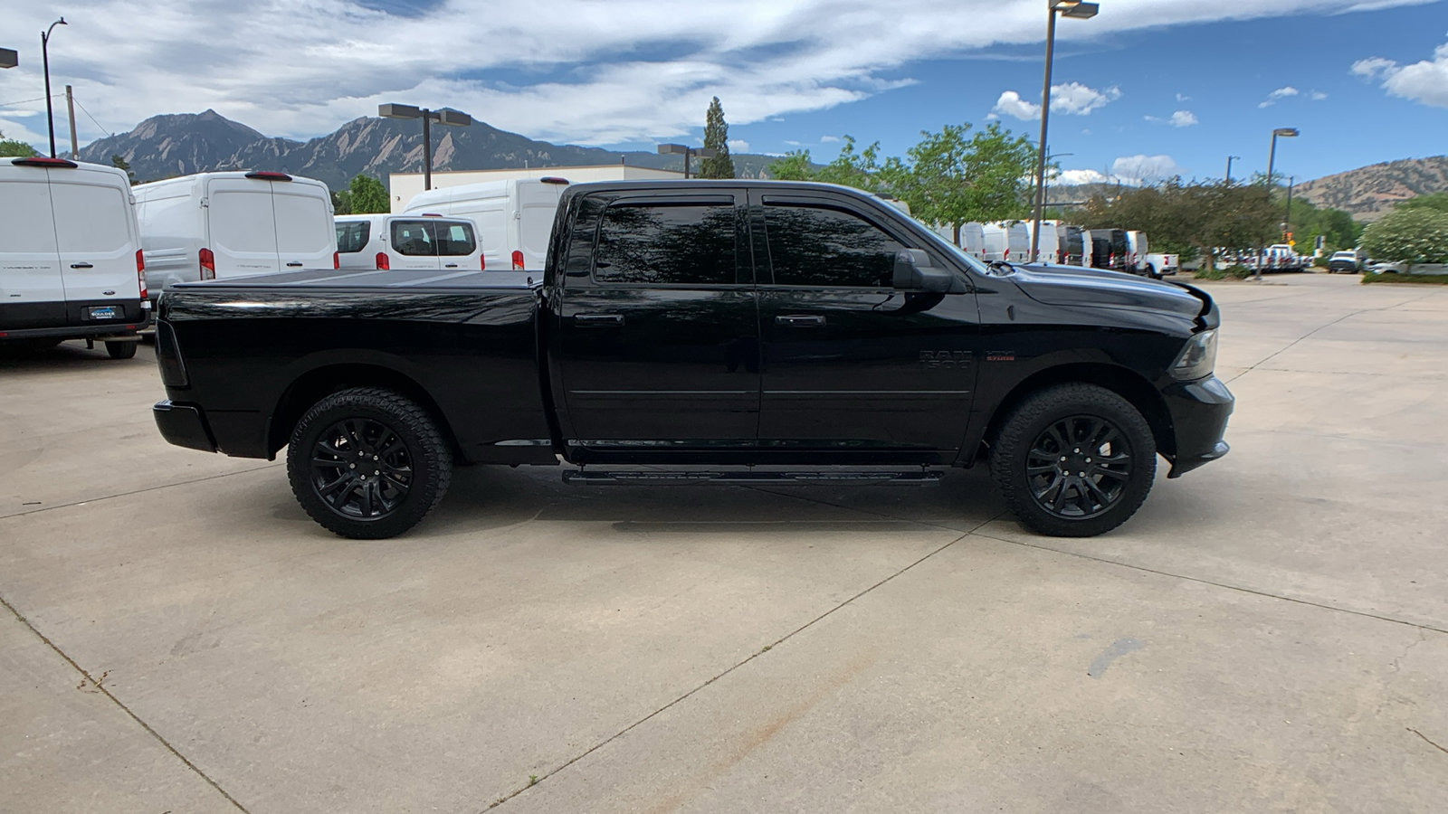 Used 2014 RAM 1500 Limited AWD/4WD image 6