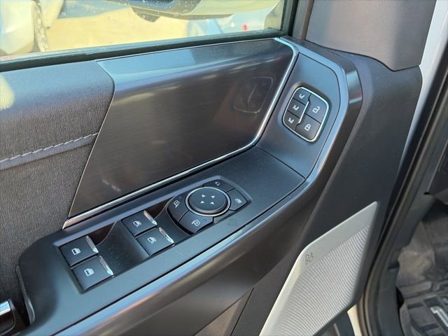 Used 2024 Ford F150 Lariat w/ Equipment Group 502A High image 10