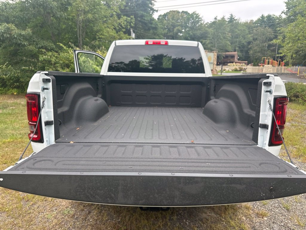 New 2026 RAM 3500 Big Horn AWD/4WD image 26