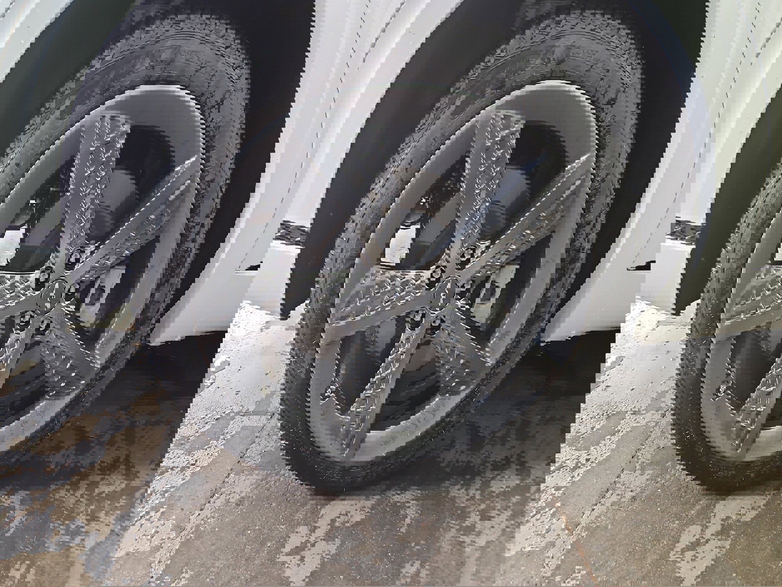 Used 2022 Genesis GV70 3.5T Sport w/ Sport Prestige Package image 30