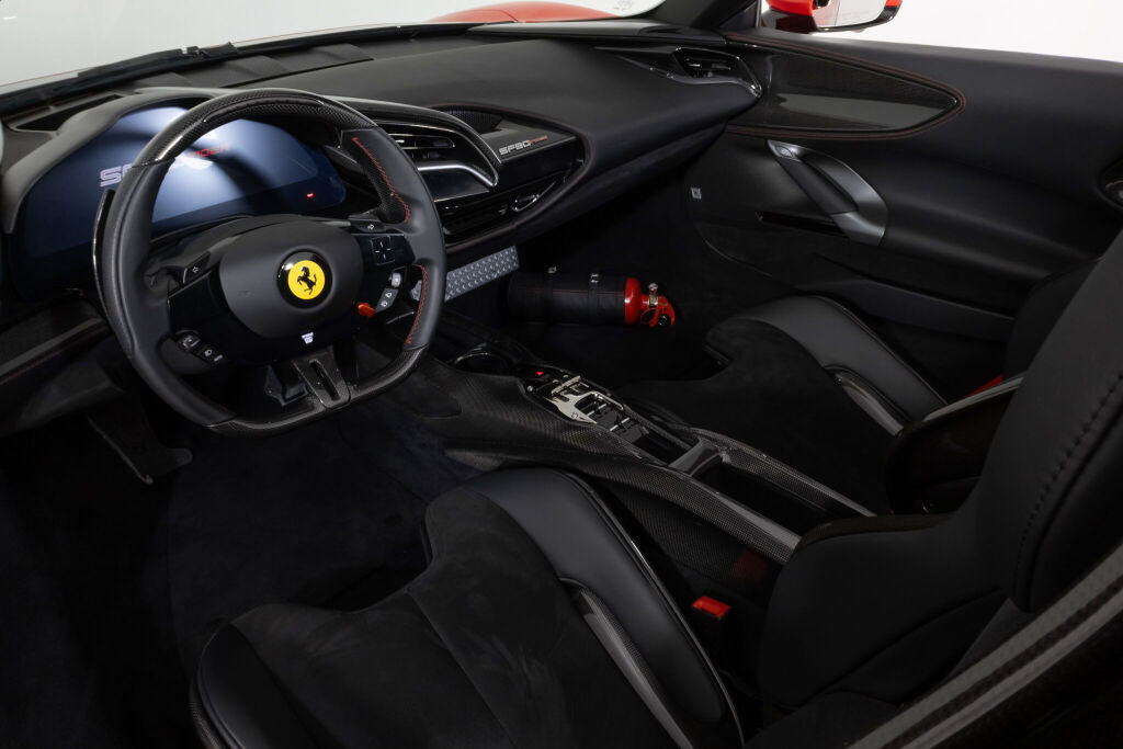 Used 2023 Ferrari SF90 Spider AWD/4WD image 33