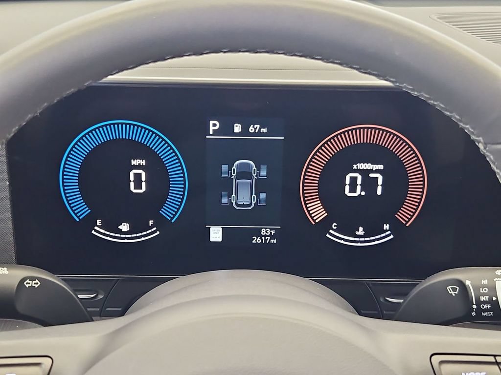 Certified 2025 Hyundai Kona SEL AWD/4WD image 15
