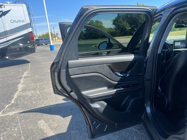 Used 2021 Lincoln Corsair AWD w/ Sport Package image 13