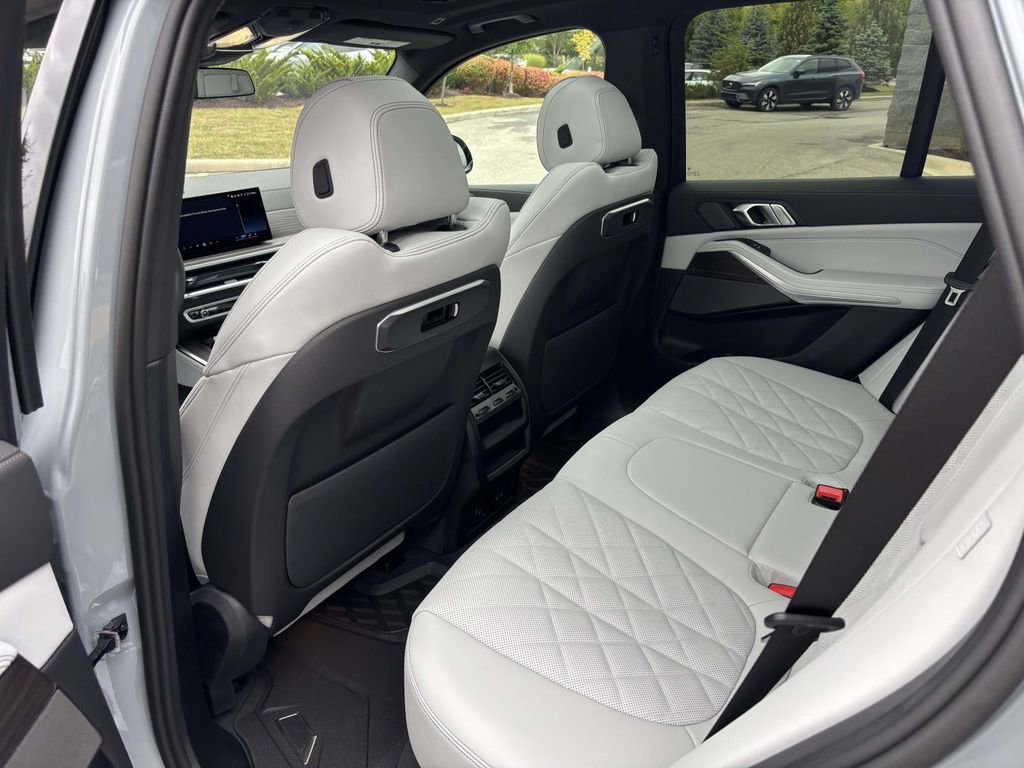 New 2026 BMW X5 xDrive40i w/ M Sport Package image 26