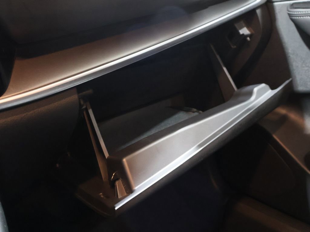 Used 2022 Nissan Rogue SV image 30