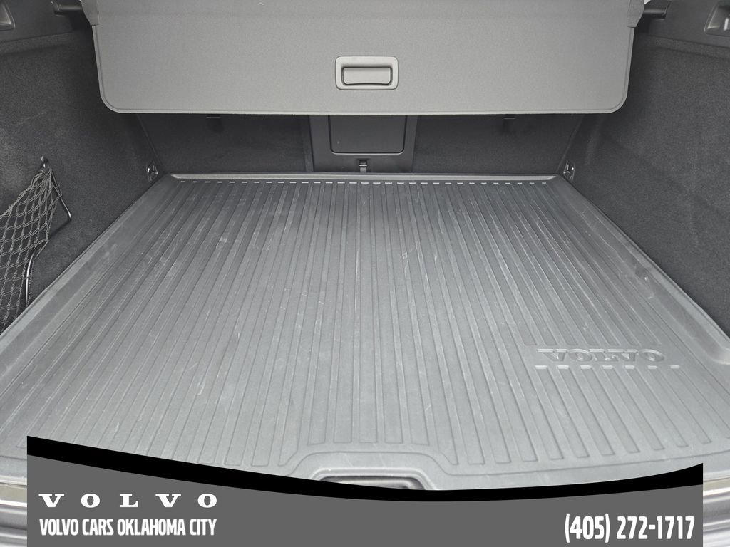 Used 2023 Volvo XC60 B6 Ultimate w/ Protection Package Premier AWD/4WD image 31