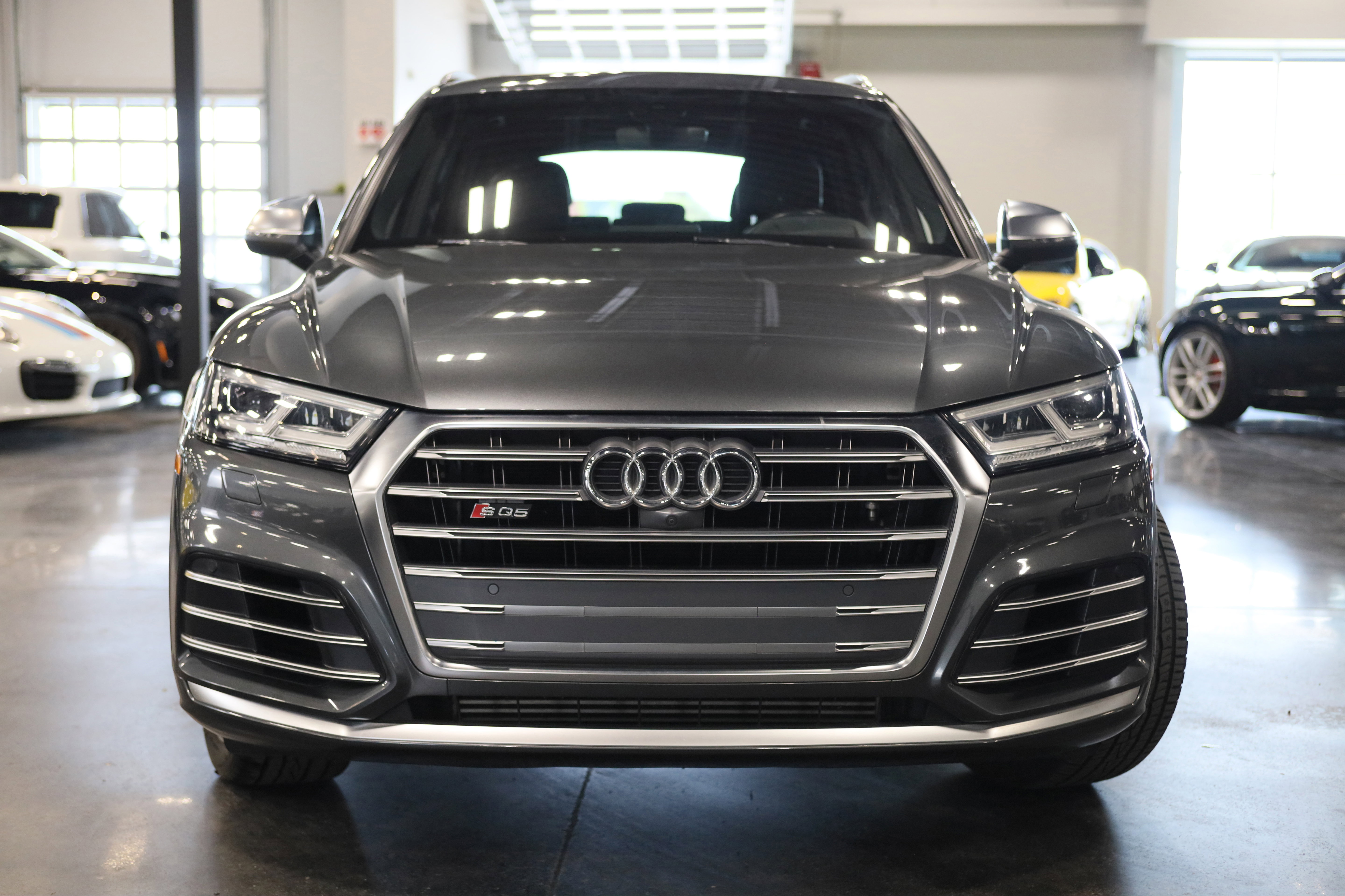 Used 2018 Audi SQ5 Prestige w/ Prestige Package AWD/4WD image 2