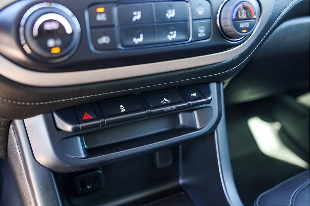 Certified 2022 GMC Canyon Elevation w/ Trailering Package image 22