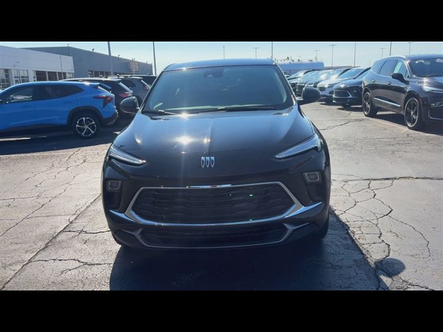 Certified 2024 Buick Encore GX Preferred FWD image 3